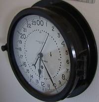 chelseabakeliteclocksmall.jpg chelseabakeliteclocksmall.jpg